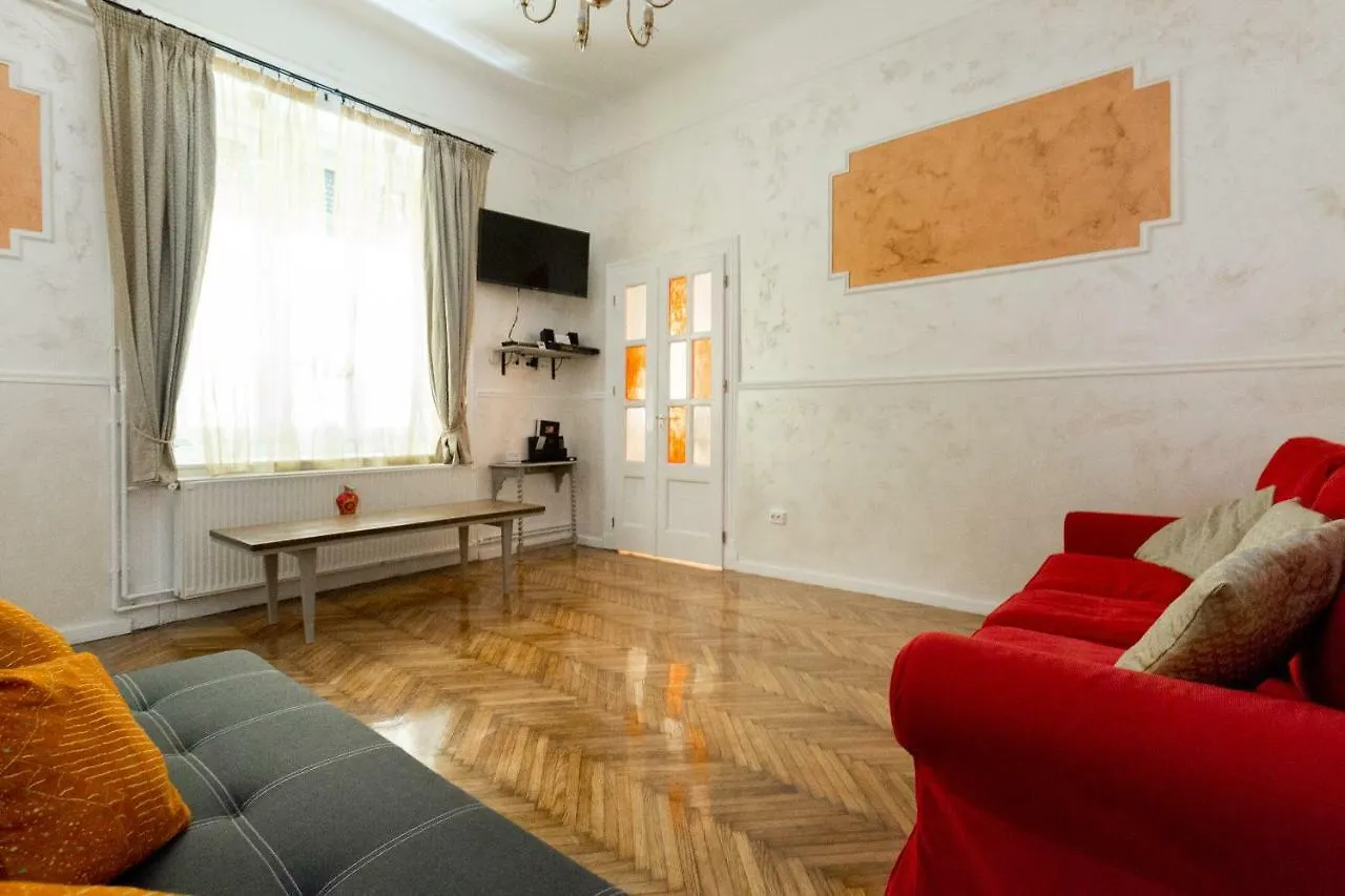 Budapestapartment9 0*, Budapest